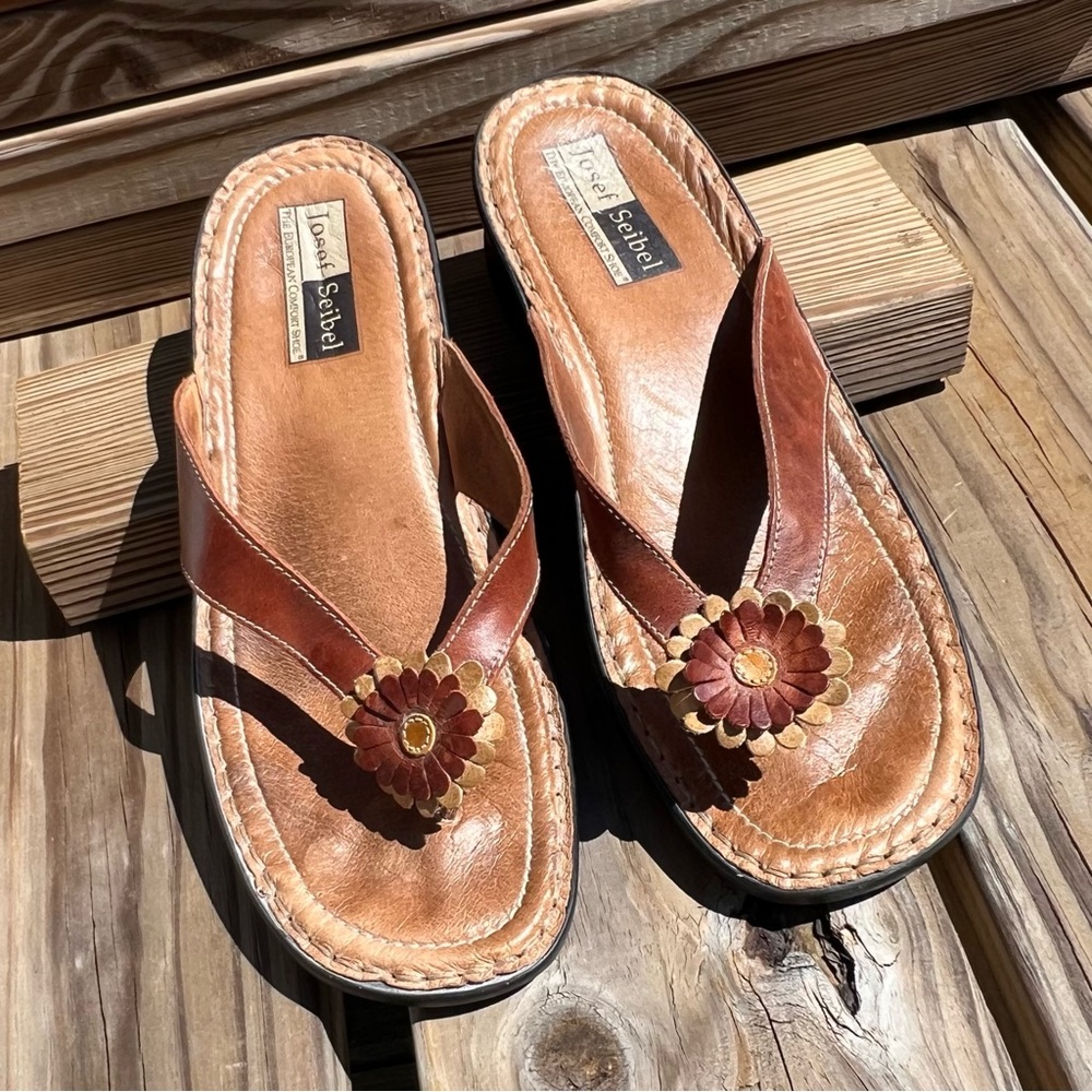 Josef Seibel Brown Leather Floral Thong Sandals